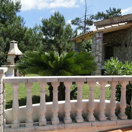 Esperanza Villa *